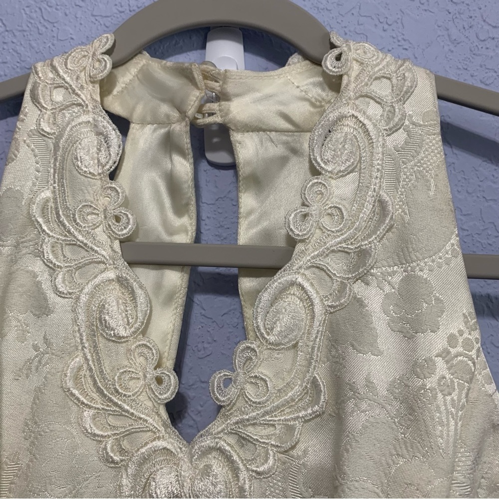 Scott McClintock Vintage Halter Top Embroidered Evening Dress - Picture 4 of 10